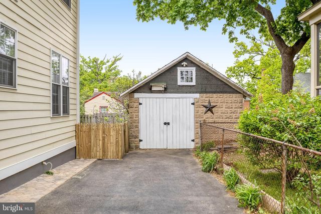 1236 N UTAH ST, Arlington, VA 22201