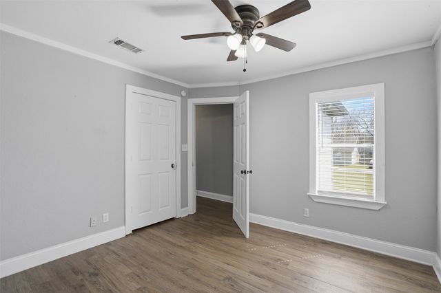 308 W Lamm Street, Blue Ridge, TX 75424