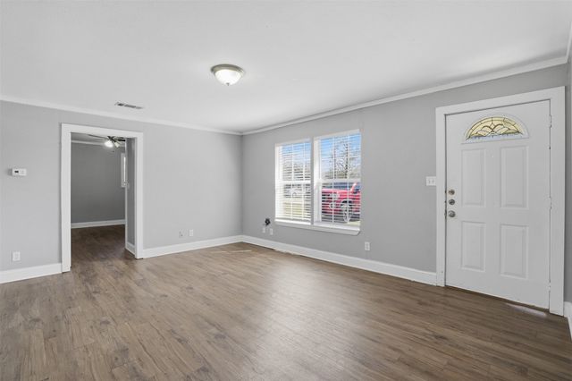 308 W Lamm Street, Blue Ridge, TX 75424