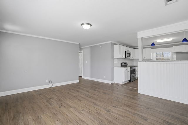 308 W Lamm Street, Blue Ridge, TX 75424