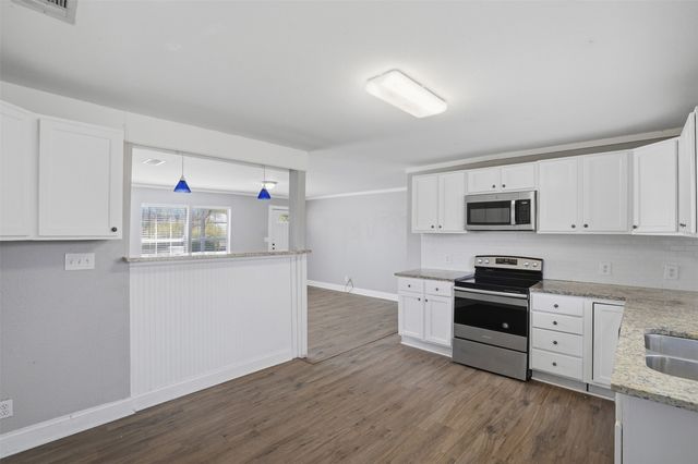 308 W Lamm Street, Blue Ridge, TX 75424