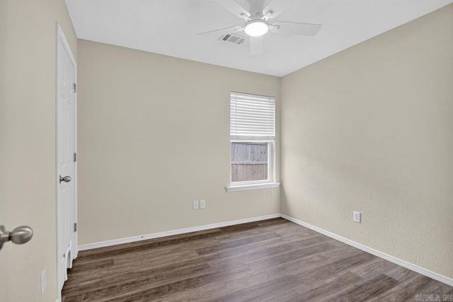 102 Riveria Cove, Benton, AR 72015