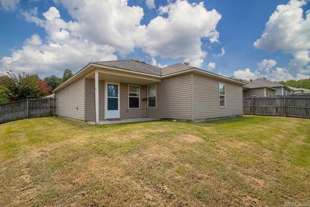 102 Riveria Cove, Benton, AR 72015