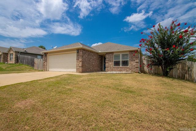 102 Riveria Cove, Benton, AR 72015