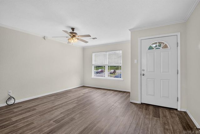 102 Riveria Cove, Benton, AR 72015