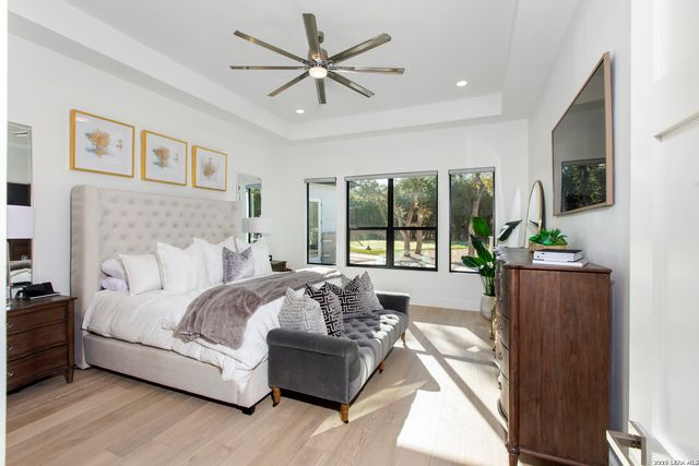 562 Ranch Valley, Fair Oaks Ranch, TX 78015