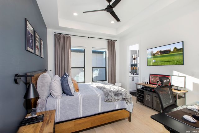 562 Ranch Valley, Fair Oaks Ranch, TX 78015