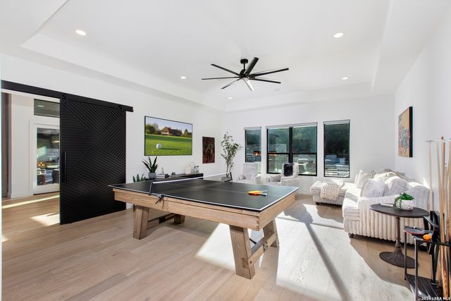 562 Ranch Valley, Fair Oaks Ranch, TX 78015