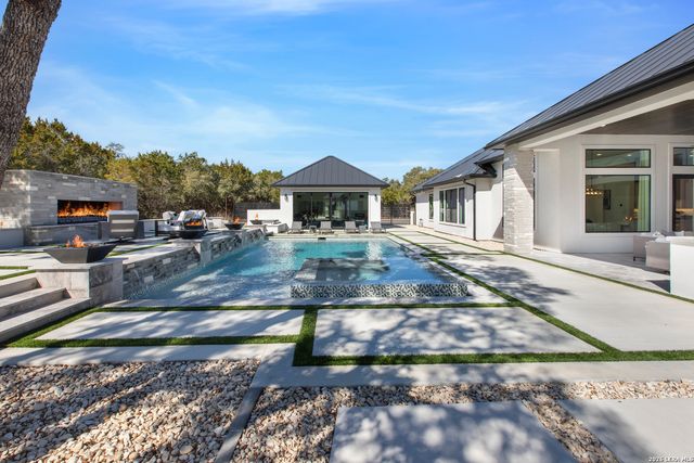 562 Ranch Valley, Fair Oaks Ranch, TX 78015