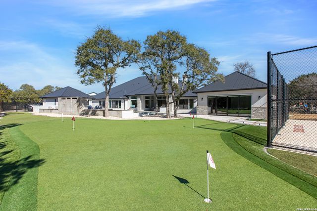 562 Ranch Valley, Fair Oaks Ranch, TX 78015