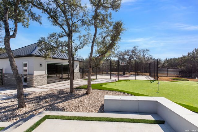 562 Ranch Valley, Fair Oaks Ranch, TX 78015