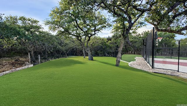 562 Ranch Valley, Fair Oaks Ranch, TX 78015