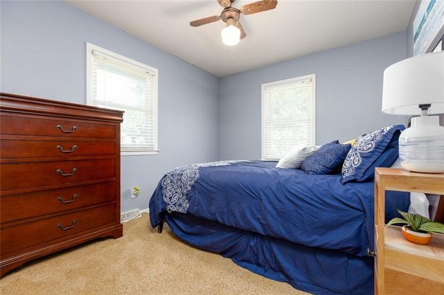 7513 W High Drive, Pleasant Valley, MO 64068
