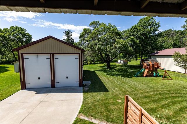 7513 W High Drive, Pleasant Valley, MO 64068