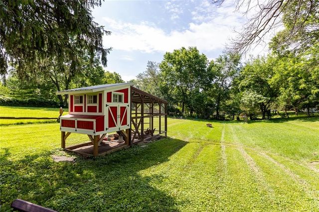 7513 W High Drive, Pleasant Valley, MO 64068
