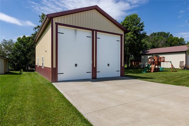 7513 W High Drive, Pleasant Valley, MO 64068