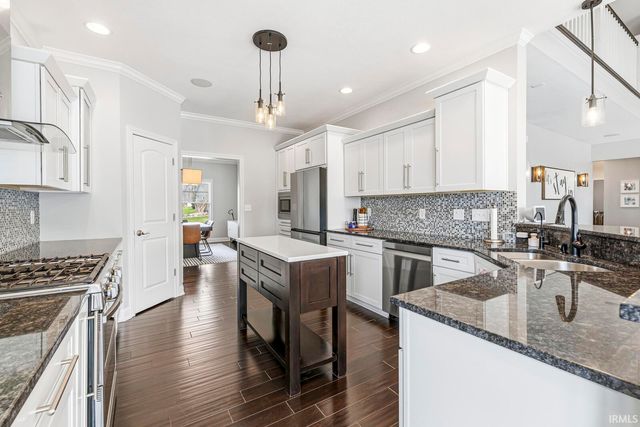 30216 Copperwoods Drive, Granger, IN 46530