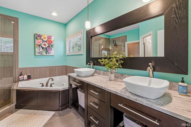 30216 Copperwoods Drive, Granger, IN 46530