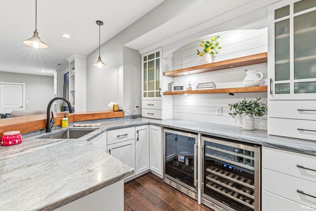 30216 Copperwoods Drive, Granger, IN 46530