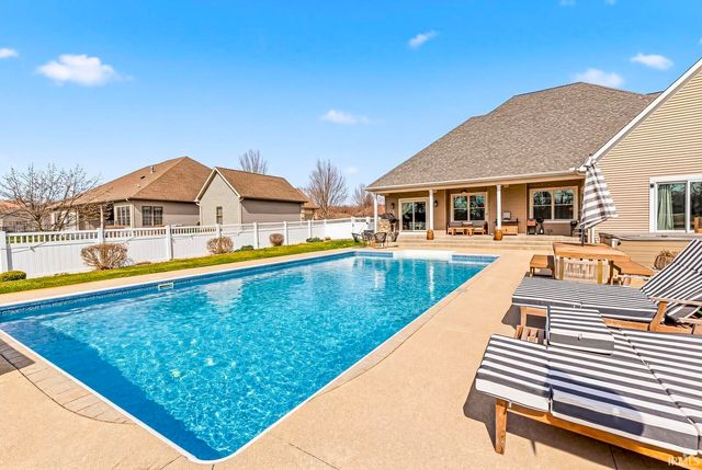 30216 Copperwoods Drive, Granger, IN 46530