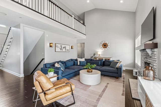 30216 Copperwoods Drive, Granger, IN 46530