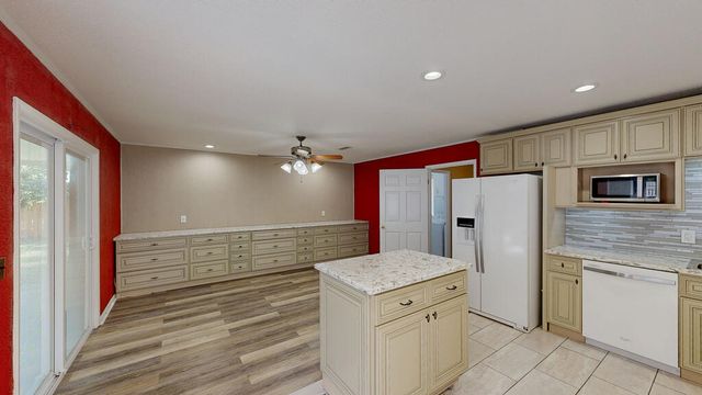 1102 Northfield Circle, Dothan, AL 36303