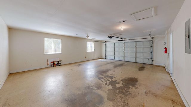 1102 Northfield Circle, Dothan, AL 36303