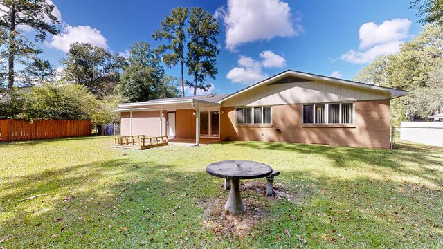 1102 Northfield Circle, Dothan, AL 36303
