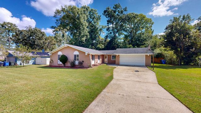 1102 Northfield Circle, Dothan, AL 36303