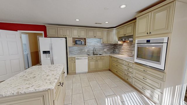 1102 Northfield Circle, Dothan, AL 36303