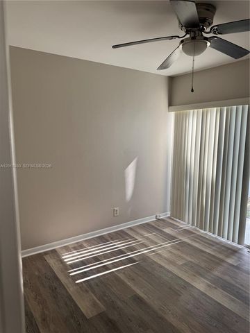 366 E Riverbend Dr, Sunrise, FL 33326