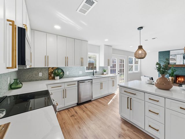 2110 Cedarcrest Drive, Carrollton, TX 75007