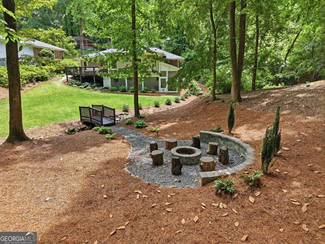 1850 Fern Creek Lane NE, Atlanta, GA 30329