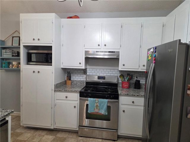 118 Bradford Place, Stockbridge, GA 30281