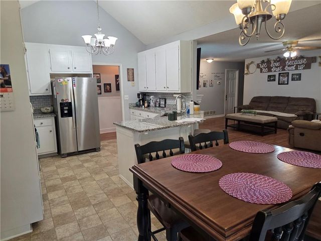 118 Bradford Place, Stockbridge, GA 30281
