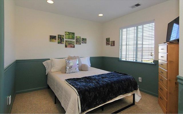 2155 Beachwood Court, Hollister, CA 95023