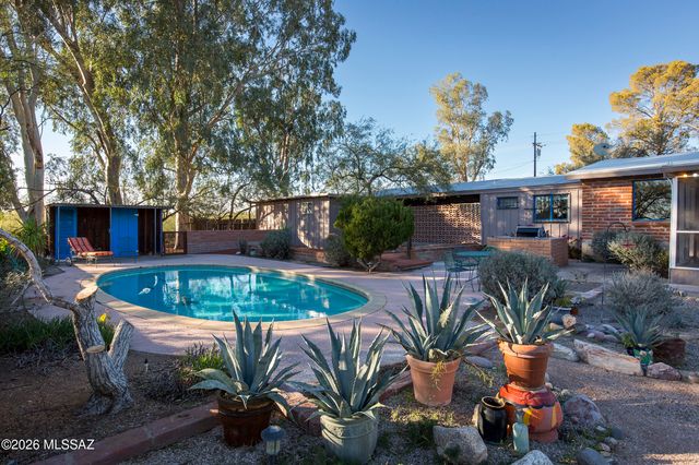 4130 E River Road, Tucson, AZ 85718