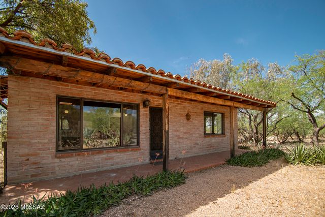 4130 E River Road, Tucson, AZ 85718