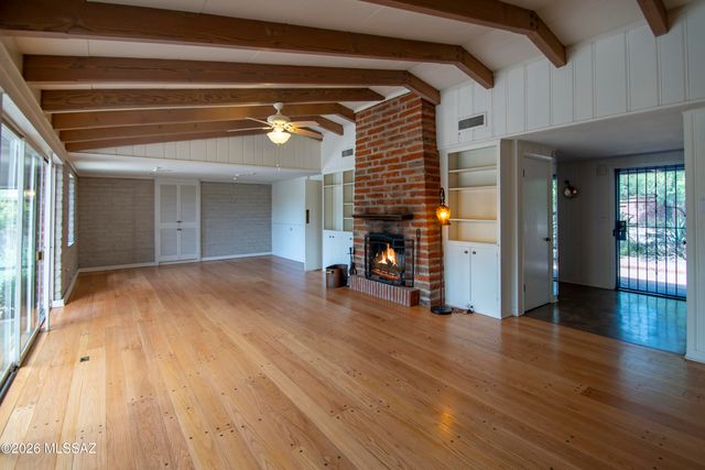 4130 E River Road, Tucson, AZ 85718