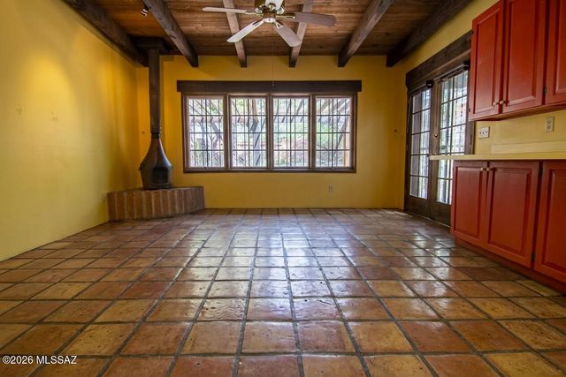 4130 E River Road, Tucson, AZ 85718