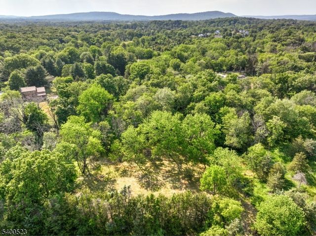 83 Readington Rd, Readington Twp., NJ 08889