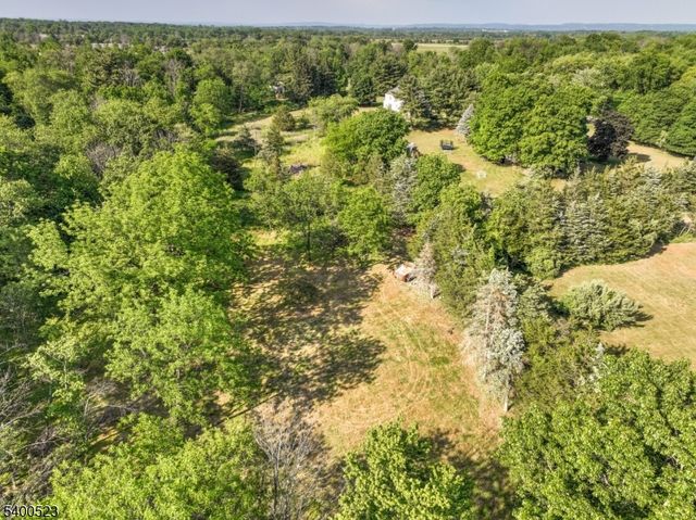 83 Readington Rd, Readington Twp., NJ 08889