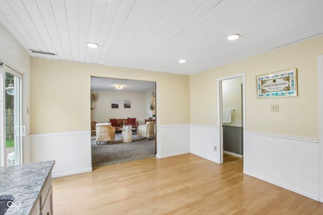 10047 Sapphire Berry Lane, Fishers, IN 46038