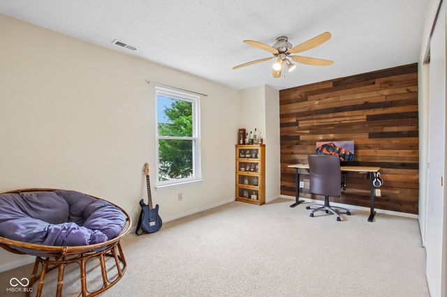 10047 Sapphire Berry Lane, Fishers, IN 46038