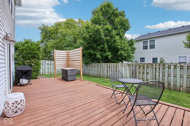 10047 Sapphire Berry Lane, Fishers, IN 46038