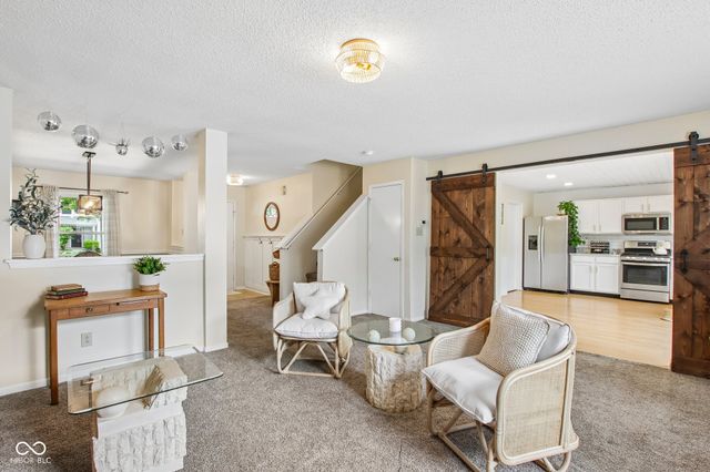 10047 Sapphire Berry Lane, Fishers, IN 46038