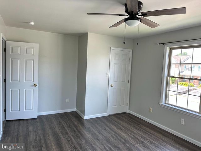 15 WINDEMERE CT, Elizabethtown, PA 17022