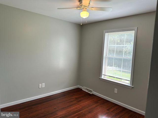 15 WINDEMERE CT, Elizabethtown, PA 17022