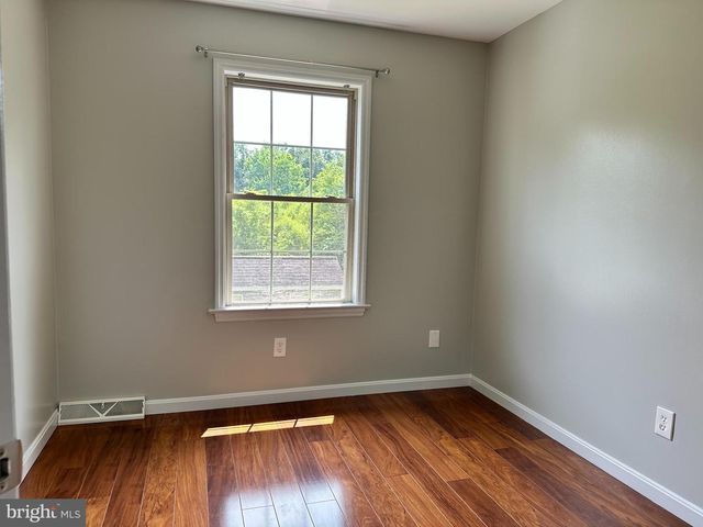 15 WINDEMERE CT, Elizabethtown, PA 17022