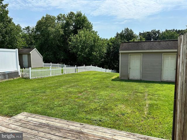 15 WINDEMERE CT, Elizabethtown, PA 17022